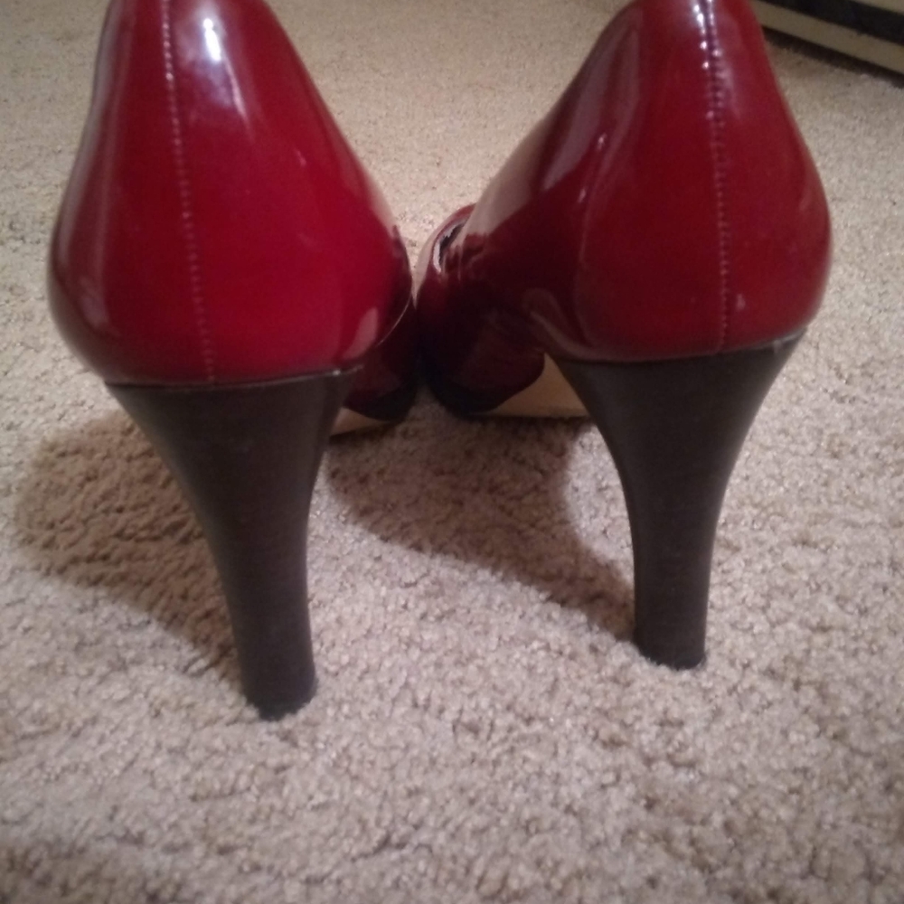 Pumps - Picture 5 of 5